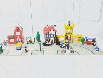 Lego Set - City, Classic Town - 1592 Kasteel scene met plein, Kinderen en Baby's, Speelgoed | Duplo en Lego, Nieuw
