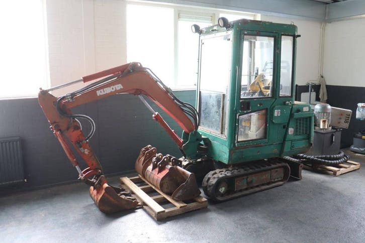 Veiling: Rupsgraafmachine Kubota KX41-1 Diesel, Articles professionnels, Machines & Construction | Grues & Excavatrices, Enlèvement