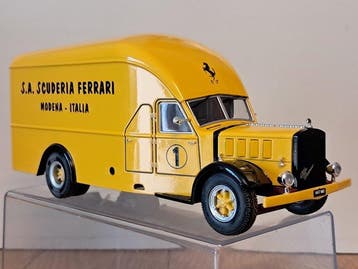 Exoto 1:43 - Camion miniature - ALFA ROMEO 500 1936 Race Car