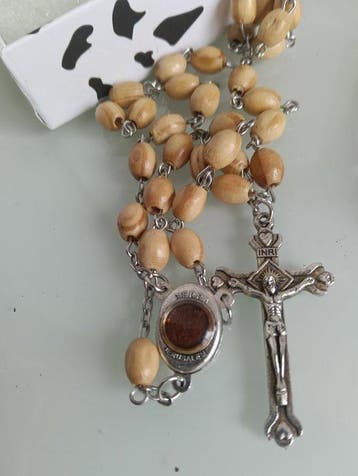 Relique vestimentaire du Père Benito Menni + Chapelet de la