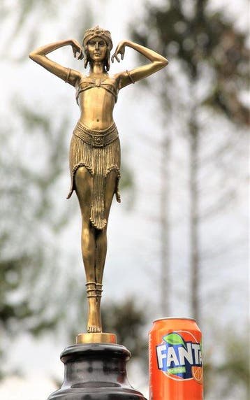 Beeld, scarab dancer - 50 cm - bronze marble
