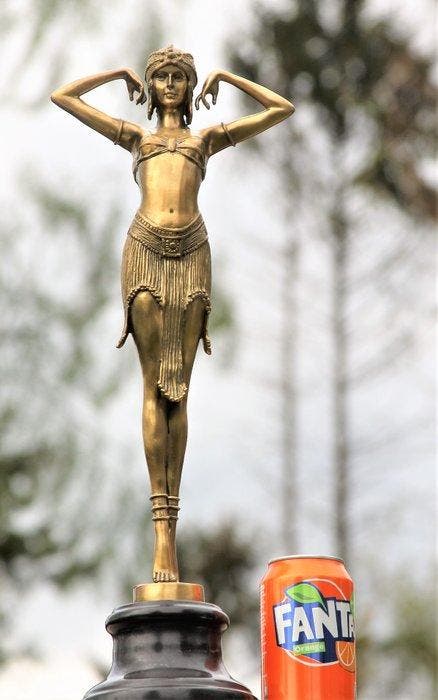 Beeld, scarab dancer - 50 cm - bronze marble, Antiquités & Art, Art | Objets design