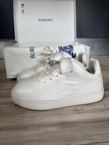 Burberry - Low Top Trainer on Rubber Sole - Sneakers - Maat:, Nieuw