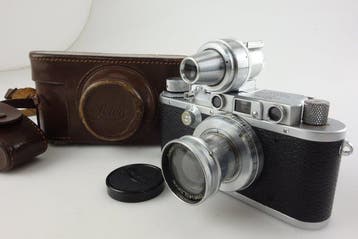 Leitz Leica IIIa No. 274149 with Summar 5cm f2 + Viewfinder