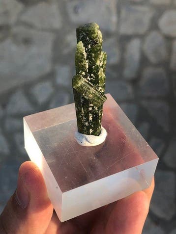 Tourmaline) Kristal - Hoogte: 44 mm - Breedte: 11 mm - 8.43