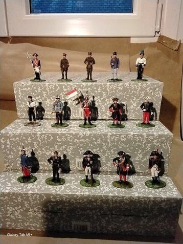 Militaire miniatuur beeldjes - Colección de 15 figuras de, Nieuw