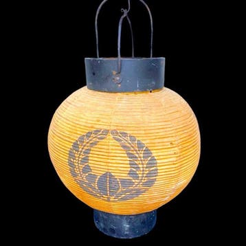 Baj-chchin () Horseback Lantern with Family Crest –