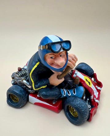 Parastone - Beeldje - ***Go kart Racer*** Collection