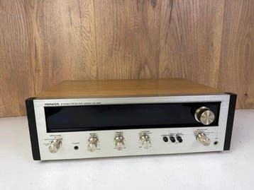 Pioneer - SX-424 Solid state stereo receiver