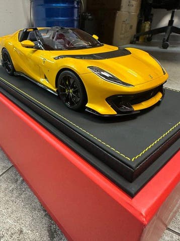 BBR 1:18 - Modelauto - Ferrari 812 competizione aperta, Nieuw