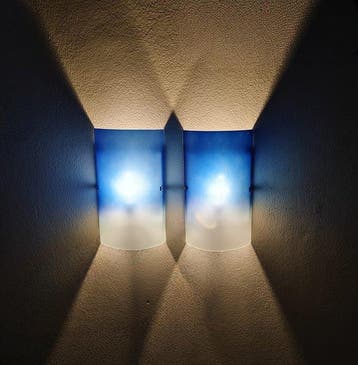EGLO - Wallchiere (2) - Paar vintage wandlampen – satijnglas