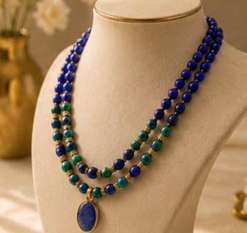 Verfijnd lapis lazuli- en malachietsteen; set met twee