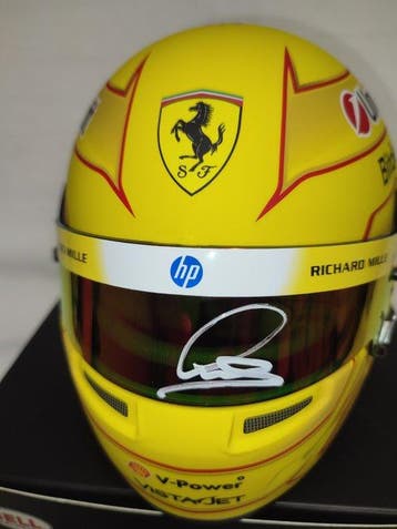 Ferrari - Lewis Hamilton - 2026 - helm op halve schaal, Verzamelen, Nieuw