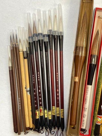 Various Japanese makers, including Kumano Fude -