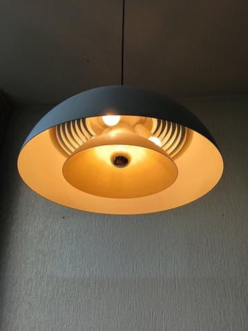 Louis Poulsen - Arne Jacobsen - Lamp - AJ Royal - Metaal