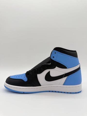 Nike - Nike Jordan 1 Retro High OG UNC Toe - Sneakers -, Nieuw