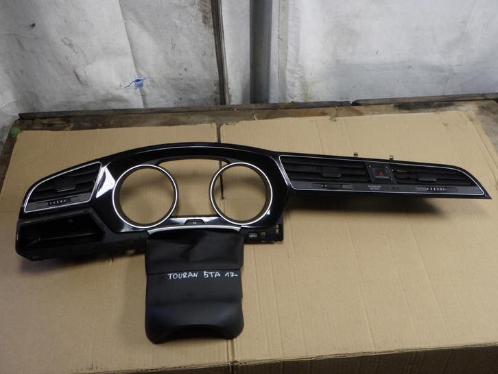 VW Touran 5TA decoratieve console lijst compleet, Auto-onderdelen, Interieur en Bekleding, Gebruikt, Verzenden