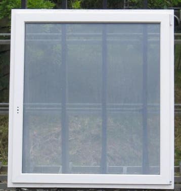 pvc raam , chassis , venster 130 x 142 wit / kwartsgrijs, Doe-het-zelf en Bouw, 75 tot 150 cm, Kunststof, Raamkozijn, Ophalen of Verzenden