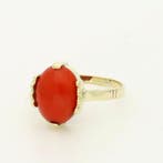 Ring - 14 karaat Geel goud - 2.44ct. tw. Bloedkoraal