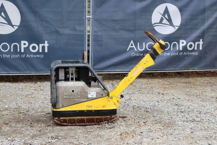 Veiling: Trilplaat Wacker Neuson DPU6555Hech Diesel 2017, Zakelijke goederen, Machines en Bouw | Overig, Ophalen