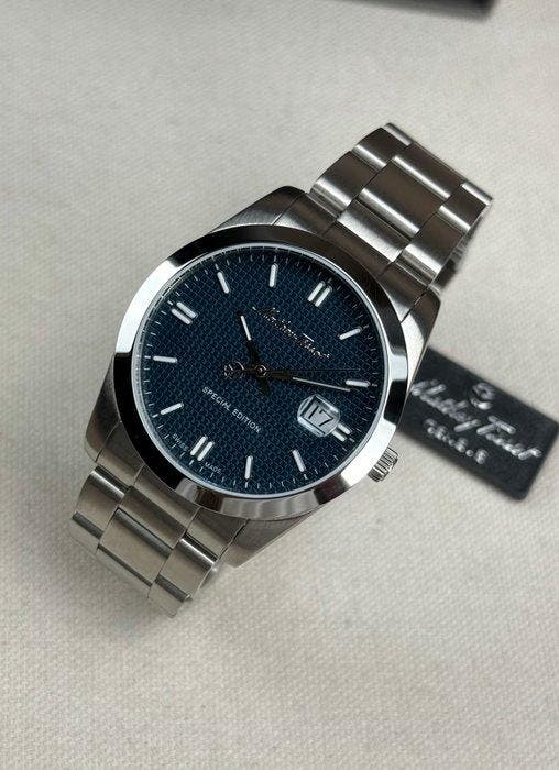 Mathey-Tissot - Mathy Chess Date Special Edition - Sans prix, Handtassen en Accessoires, Horloges | Heren