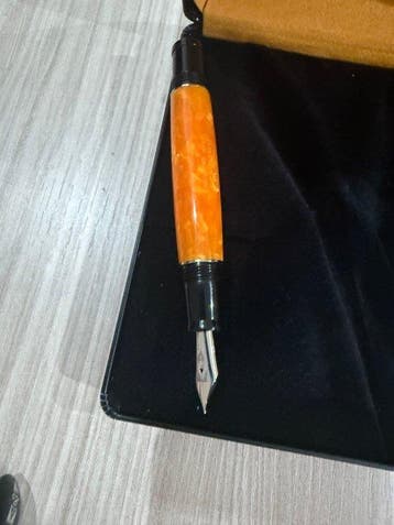 Delta - 20° Anniversario - Stylo à plume, Nieuw