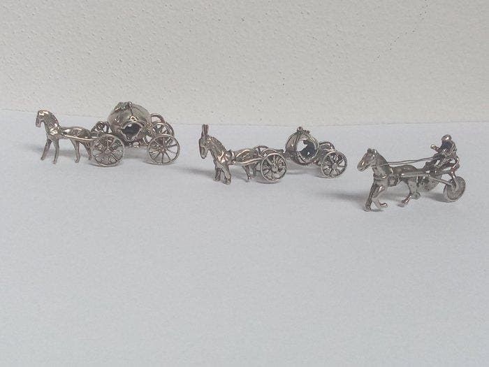 Figuursnijwerk, Cenerentola - 5 cm - .800 zilver, Antiquités & Art, Antiquités | Argent & Or