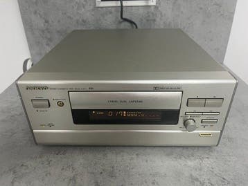 Onkyo - K-611 Audiocassette deck