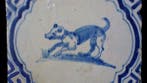 Tegel - 1600-1650 - Antieke Wanli tegel hond, Antiek en Kunst