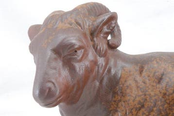 Schaapbeeld van Japanse Bizen-aardewerk – Dierenriemschaap /