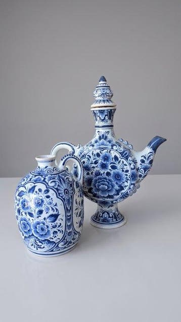Oud Delft - Vaas (2) - Aardewerk - Waterkan en vaas