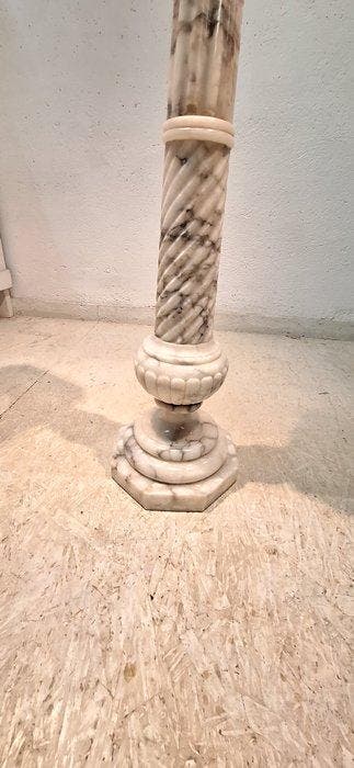 Antiek Kolom - 1900-1910 - witte Arabescato-marmer