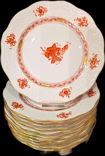 Herend - Waiter (138) - Chinese Bouquet roest of AOG -