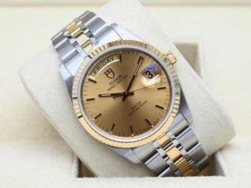 Tudor Prince Date Day Ref. 76213 Year 2018 (Box & Papers), Ophalen of Verzenden, Zo goed als nieuw, Polshorloge, Overige merken