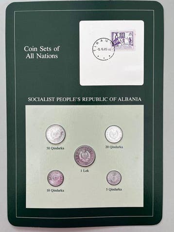 Wereld. Coin Sets 115 Countries – Complete with Original