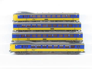 Märklin H0 - 37423 - Treinstel (1) - 4-delige set ICM-4, Hobby & Loisirs créatifs