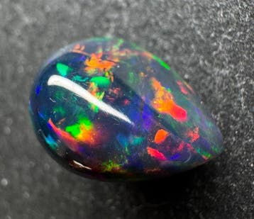 Opaal Cabochon- 1.95 g