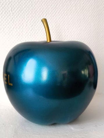 XTC Artist - Pomme Chanel Metallic Blue Reef 20cm
