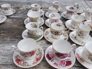 Elizabethan en anderen - Kop en schotel (22) - diversen -