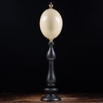 Œuf dautruche sur piédestal personnalisé - Œuf - Struthio