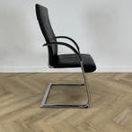 ahrend 350 Design vergaderstoel met hoge rug en slede frame,, Huis en Inrichting, Gebruikt, Zwart, Eén