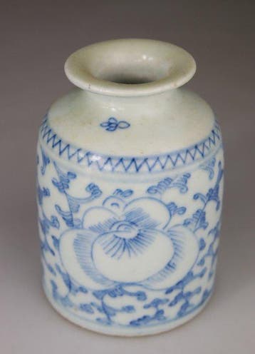 Vaas van porselein Blauw-Wit - Porselein - China - Qing –, Antiek en Kunst