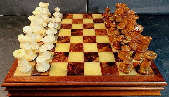 Chiellini - Schaakspel - marmer, hout, Antiek en Kunst, Curiosa en Brocante