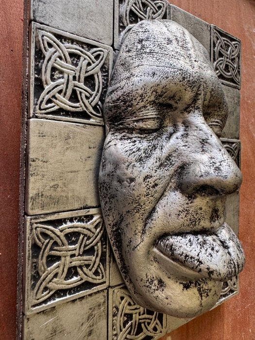 gregos - Celtic mockery, Antiek en Kunst, Kunst | Designobjecten