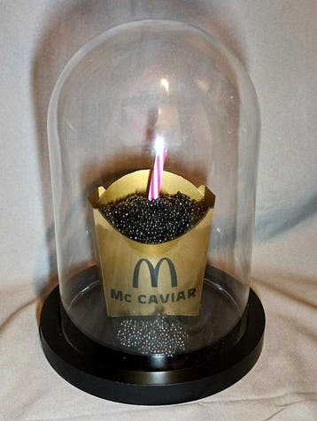 XTC Artist - Mc Caviar Gold black with Pink Straw, Antiek en Kunst