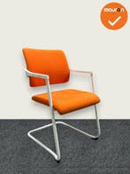 Vergaderstoel Tom - Oranje gestoffeerd met een wit onderstel, Vergader- of Presentatieruimte, Ophalen of Verzenden, Gebruikt, Stoel