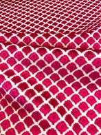 Fluwelen jacquard met een klein, regelmatig geometrisch