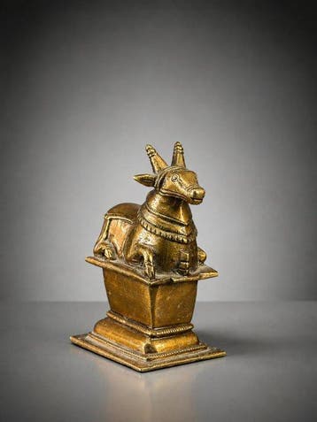 Beeld, Nandi - 17-18th c. - South India - 10 cm - Brons