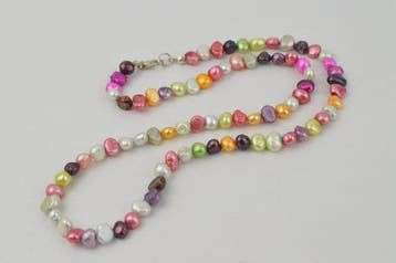 Perles d’eau douce fines, colorées et cultivées, ensemble de