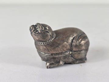 Doos - .900 zilver - Betelnotendoosje leeuw